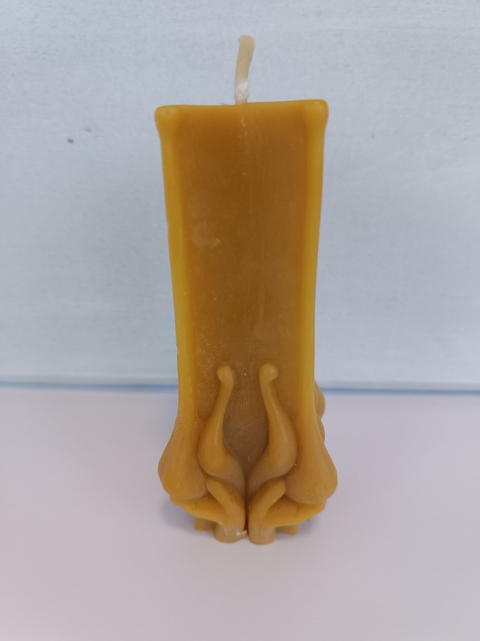 Bičių vaško žvakė