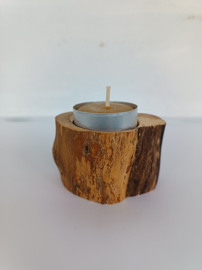 Natūrali medžio žvakidė
